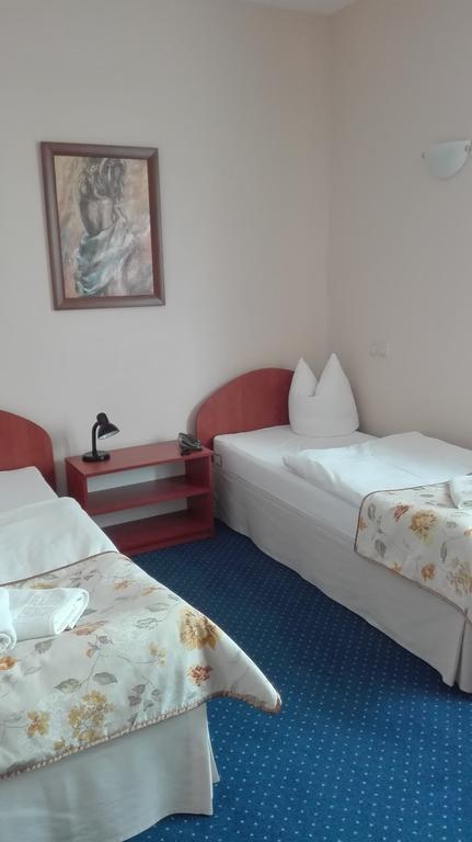 Artix Hotel Zbaszynek Ngoại thất bức ảnh