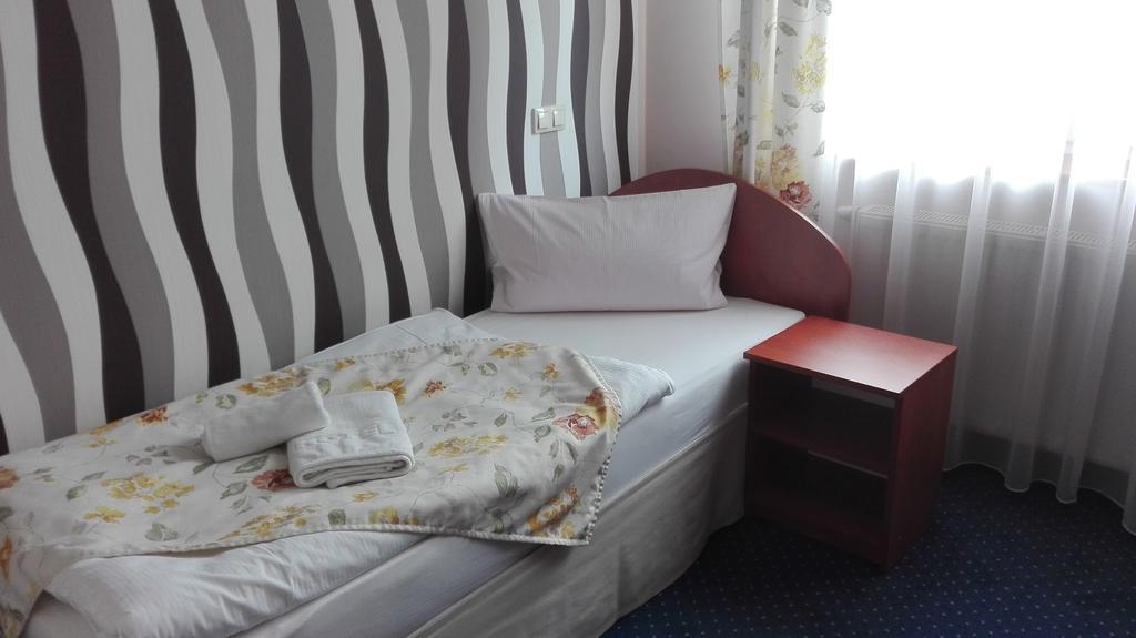 Artix Hotel Zbaszynek Ngoại thất bức ảnh